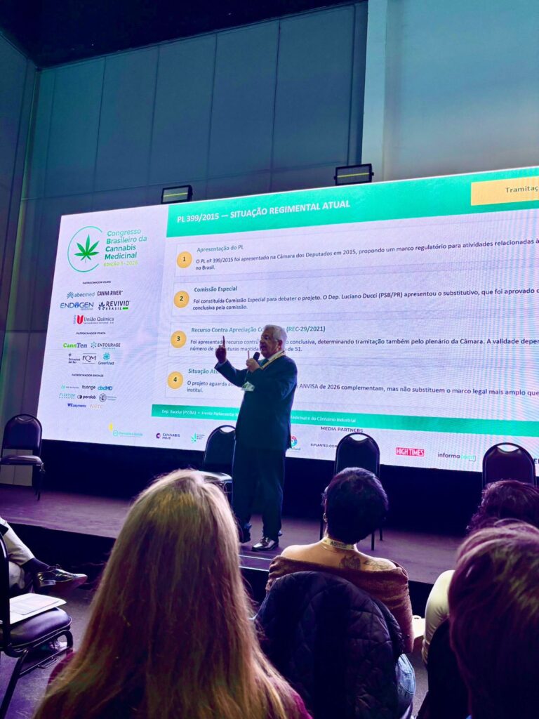 Bacelar conduz abertura oficial do Congresso Brasileiro da Cannabis Medicinal e destaca nova fase do setor no Brasil